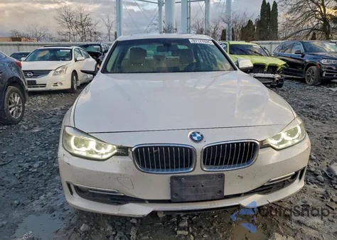 2014 BMW 328 Xi Sulev z USA, uszkodzony, nr VIN WBA3B5C5XEP539717